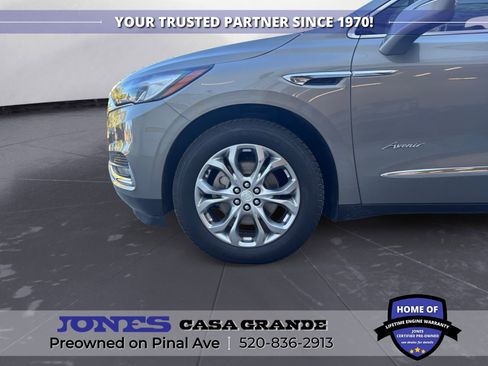 Used 2018 Buick Enclave Avenir w/ Avenir Technology Package image 14