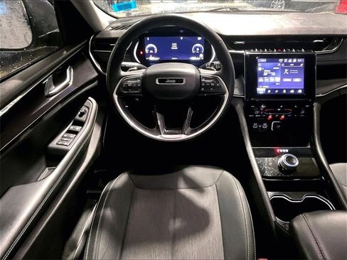 Used 2022 Jeep Grand Cherokee L Laredo w/ Luxury Tech Group I image 5