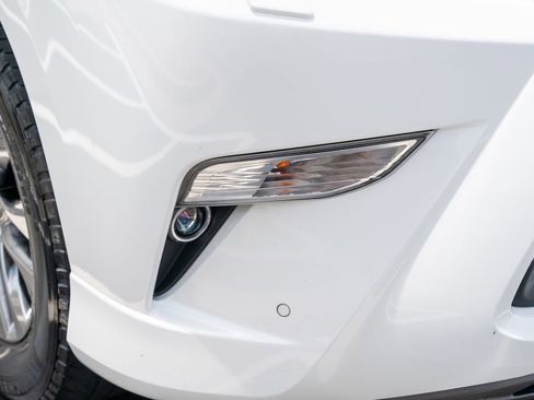 Used 2018 Lexus GX 460 Luxury AWD/4WD image 9