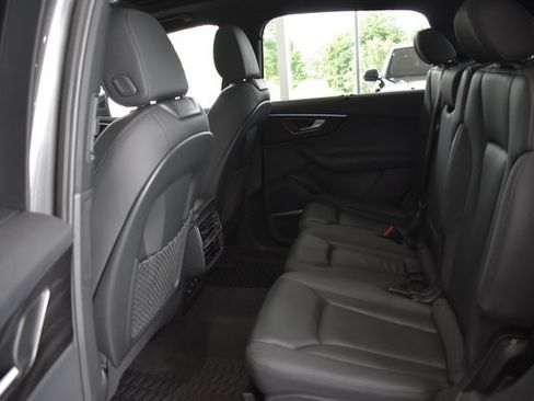 Used 2023 Audi Q7 2.0T Premium Plus w/ Premium Plus Package AWD/4WD image 24