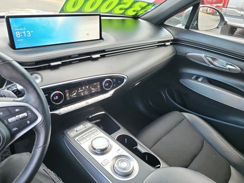 Certified 2023 Genesis GV70 2.5T w/ Sport Prestige Package image 15