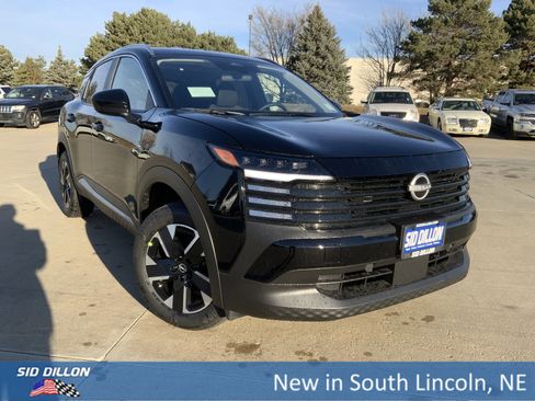 New 2026 Nissan Kicks SV w/ SV Premium Package image 2