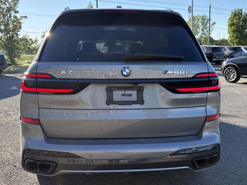 Used 2025 BMW X7 M60i AWD/4WD image 5