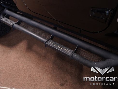 Used 2014 Jeep Wrangler Unlimited Sahara w/ Connectivity Group image 31