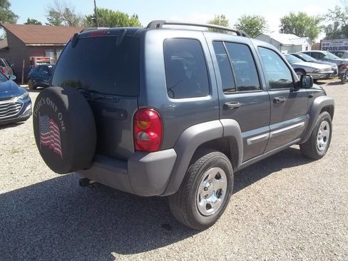 Used 2002 Jeep Liberty Sport image 6