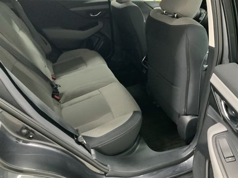 Used 2024 Subaru Outback Premium AWD/4WD image 19