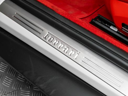 Certified 2022 Ferrari Roma image 17