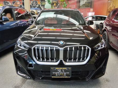 Used 2025 BMW X1 xDrive28i AWD/4WD image 3