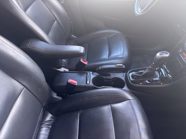 Used 2019 Buick Encore Essence FWD image 40