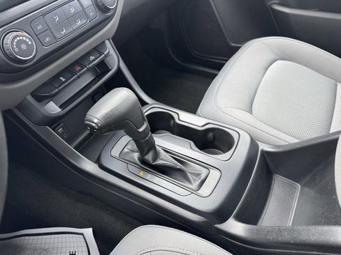 Used 2017 Chevrolet Colorado W/T image 18