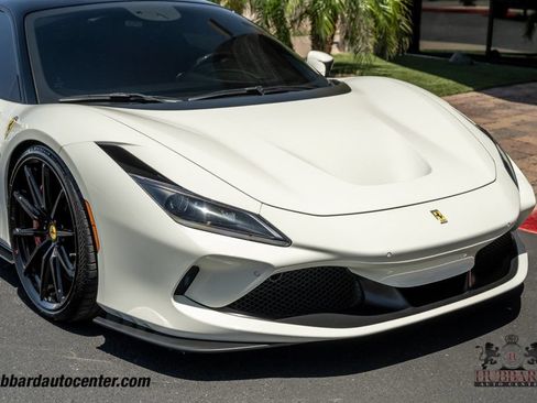 Used 2020 Ferrari F8 Tributo RWD image 11