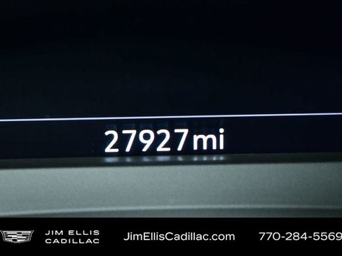 Used 2023 Cadillac XT6 Premium Luxury w/ Technology Package image 10