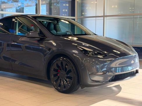 Used 2023 Tesla Model Y Performance AWD/4WD image 5