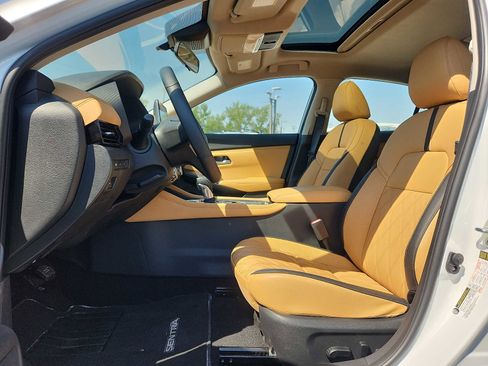 Used 2025 Nissan Sentra SV w/ SV Premium Package FWD image 13