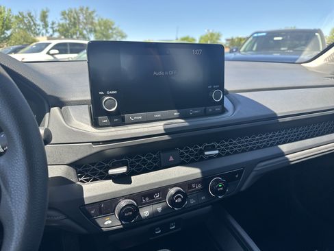 Certified 2025 Honda Accord SE image 29