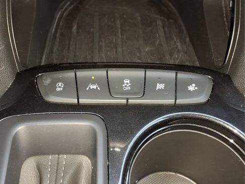 Used 2022 Chevrolet TrailBlazer LT w/ Convenience Package FWD image 22
