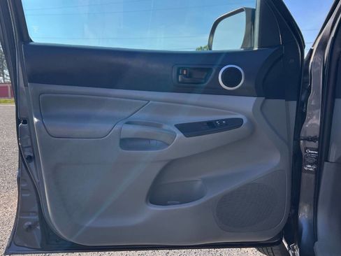 Used 2013 Toyota Tacoma 2WD Access Cab w/ SR5 Pkg image 12