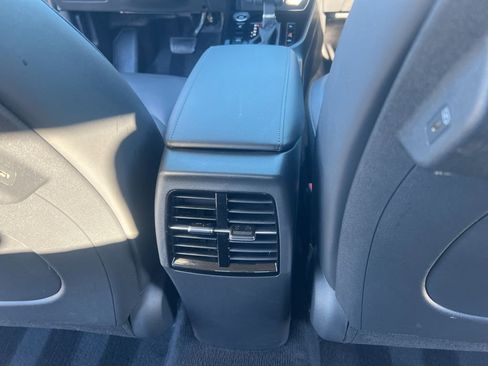 Certified 2023 Kia Niro EX image 19