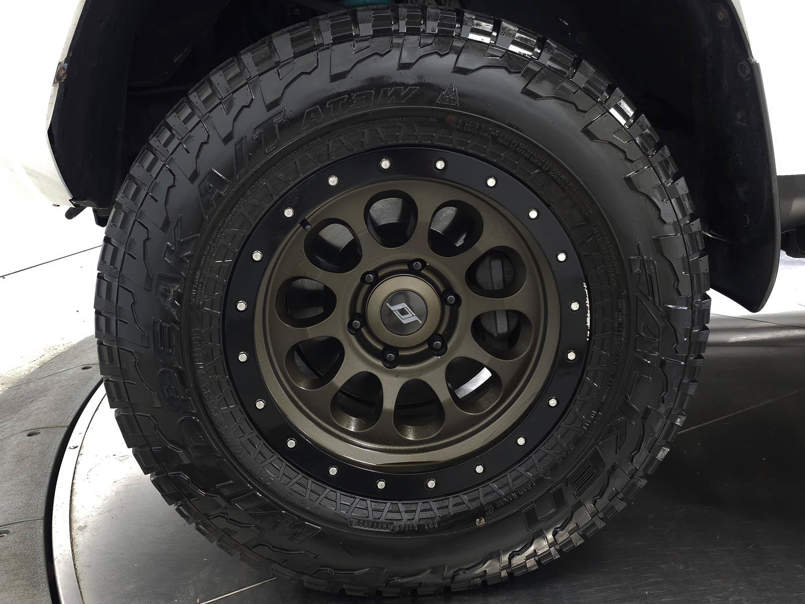 Used 2018 Toyota 4Runner TRD Off-Road Premium AWD/4WD image 12