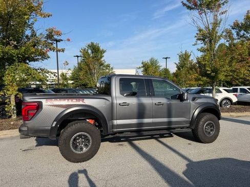Used 2025 Ford F150 Raptor AWD/4WD image 6
