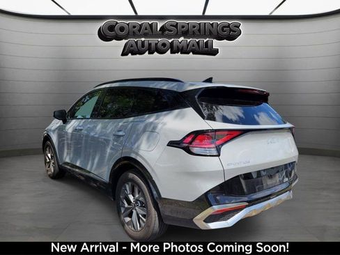 Used 2023 Kia Sportage SX image 3