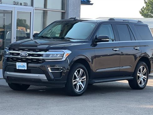Used 2024 Ford Expedition Limited AWD/4WD image 9