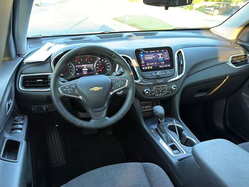 Used 2024 Chevrolet Equinox LT FWD image 18