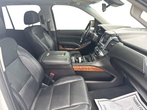 Used 2019 Chevrolet Tahoe Premier AWD/4WD image 14
