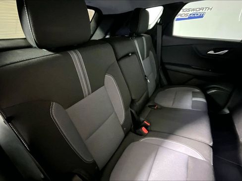 Used 2025 Chevrolet Blazer LT FWD image 22