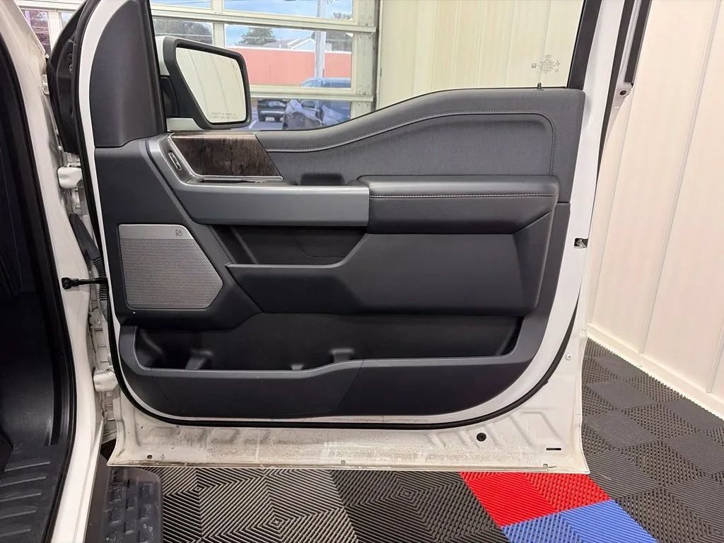 Used 2022 Ford F150 Lightning Lariat AWD/4WD image 20