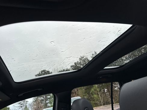 Used 2023 Mercedes-Benz GLB 250 4MATIC image 10