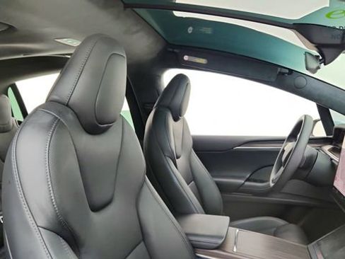 Used 2024 Tesla Model X AWD/4WD image 20