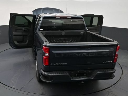 Used 2019 Chevrolet Silverado 1500 Custom w/ Custom Value Package RWD image 32