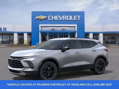 New 2026 Chevrolet Blazer LT w/ Convenience Package FWD image 2