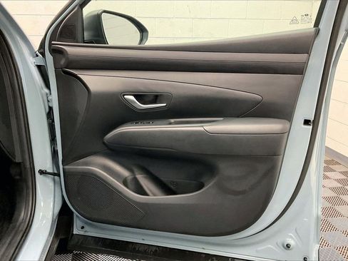 Certified 2025 Hyundai Santa Cruz SE image 24