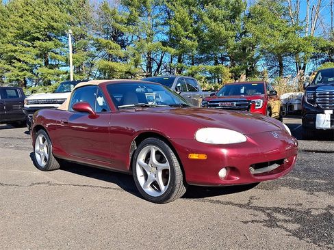 Used 2003 MAZDA MX-5 Miata image 9