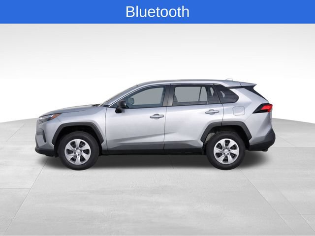 Used 2025 Toyota RAV4 LE AWD/4WD image 6