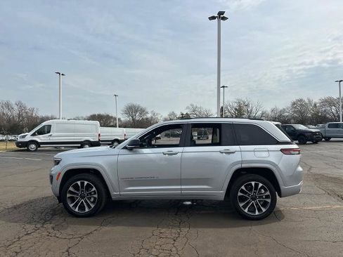 Used 2022 Jeep Grand Cherokee Overland image 5