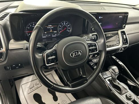 Used 2021 Kia Sorento SX AWD/4WD image 4