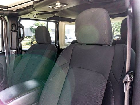 Used 2021 Jeep Wrangler Unlimited Sport image 13