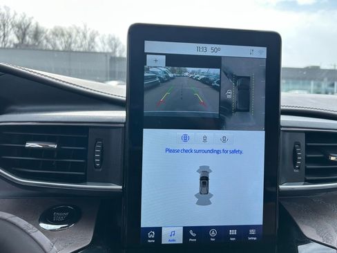 Certified 2022 Ford Explorer Platinum w/ Equipment Group 601A image 32