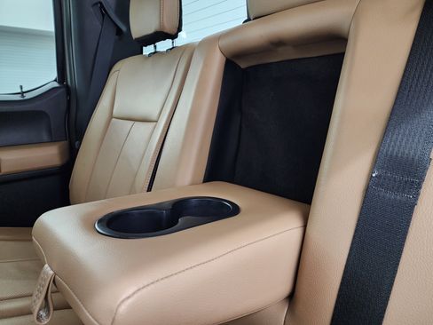 Used 2022 Ford F250 Lariat w/ Tremor Off-Road Package image 33