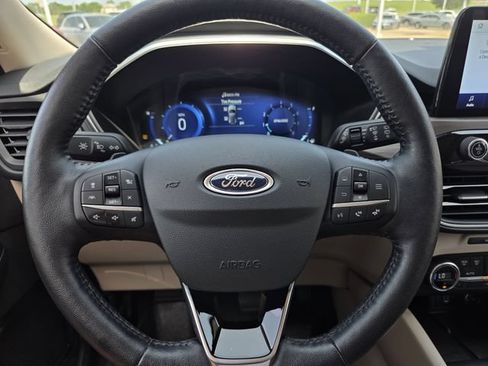 Used 2020 Ford Escape Titanium w/ Titanium Premium Package 2.0 AWD/4WD image 22