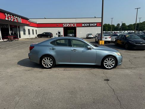 Used 2009 Lexus IS 250 RWD image 2