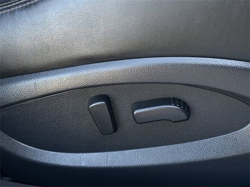 Used 2016 INFINITI QX70 2WD image 29