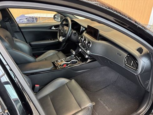 Certified 2023 Kia Stinger GT-Line image 23