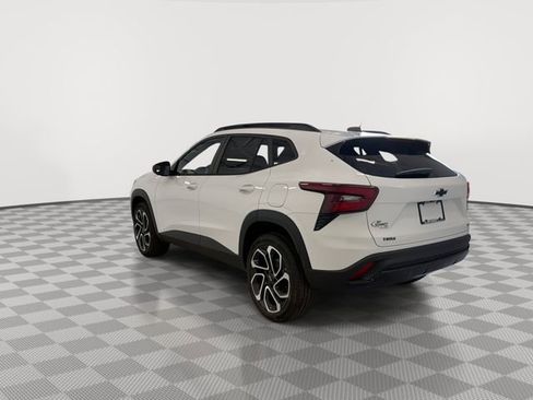 New 2026 Chevrolet Trax RS w/ Sunroof Package image 11