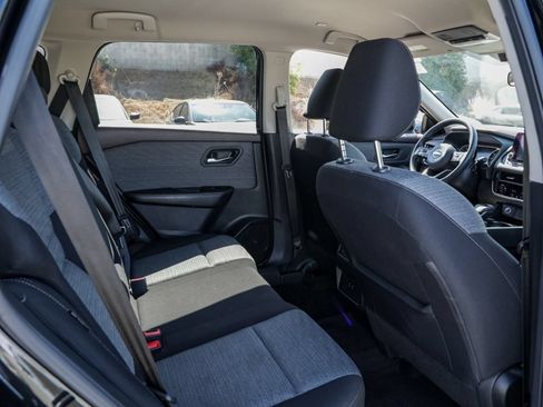 Used 2023 Nissan Rogue SV FWD image 21