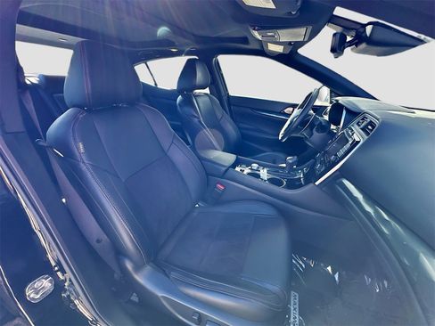 Used 2023 Nissan Maxima SR w/ Sport Mat Group image 29