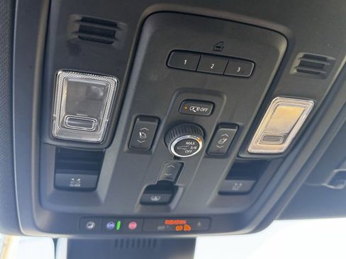 Used 2024 Chevrolet Suburban Premier w/ Premium Package image 23